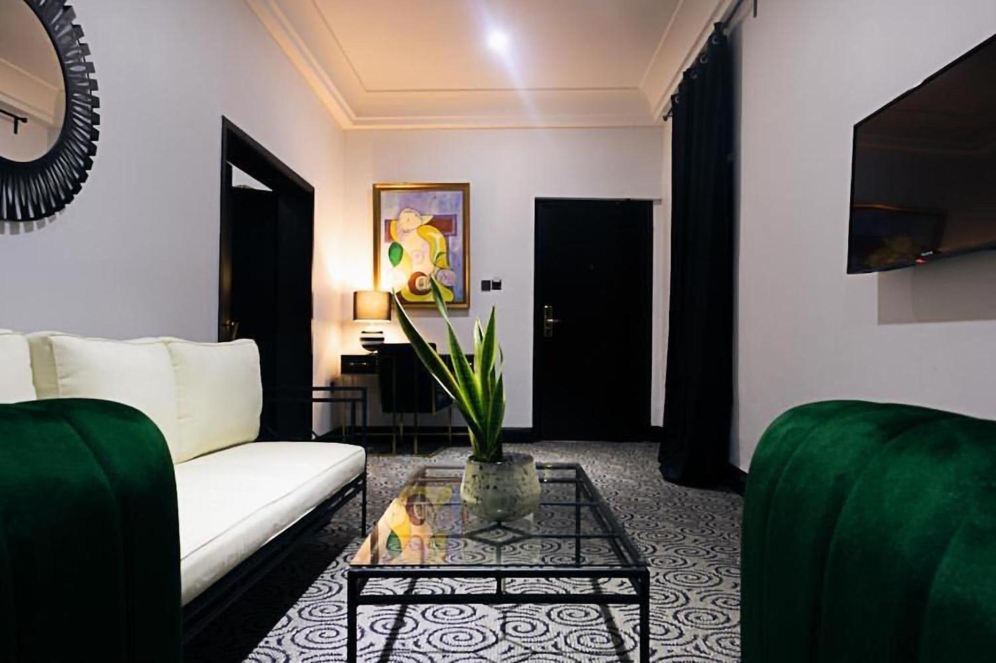 MUSE Boutique Hotel Enugu Extérieur photo
